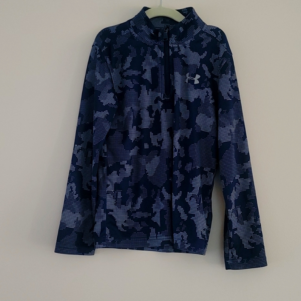 Under Armour Boys size 7 long sleeve shirt